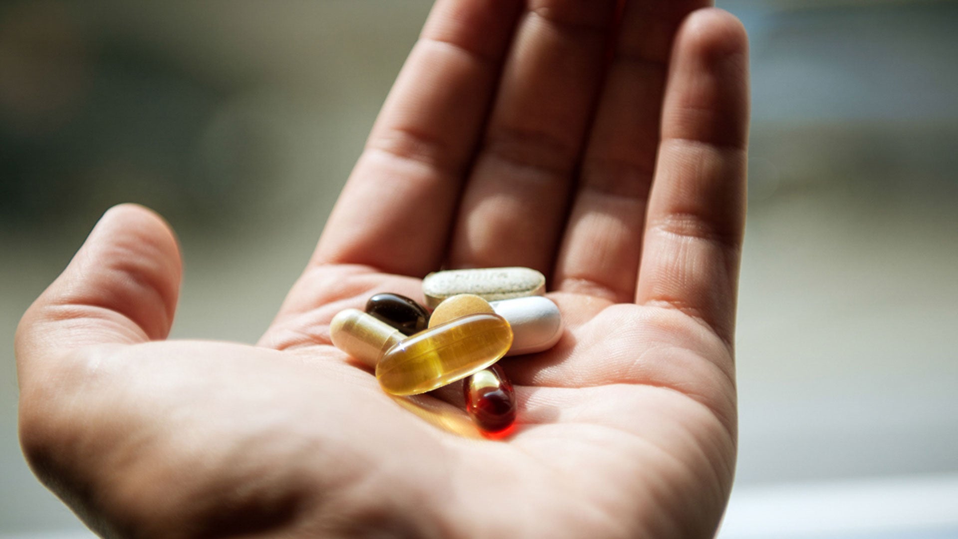 ¿Por qué cada vez más personas toman suplementos? La guía simple para empezar